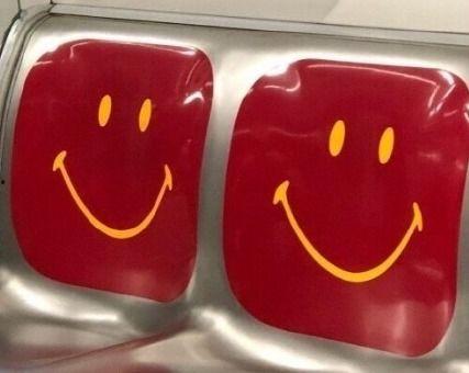 吃瓜姐妹搞笑文案,搞笑文案里的欢乐时光