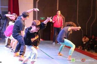 演艺学校吃瓜,揭秘校园吃瓜背后的故事